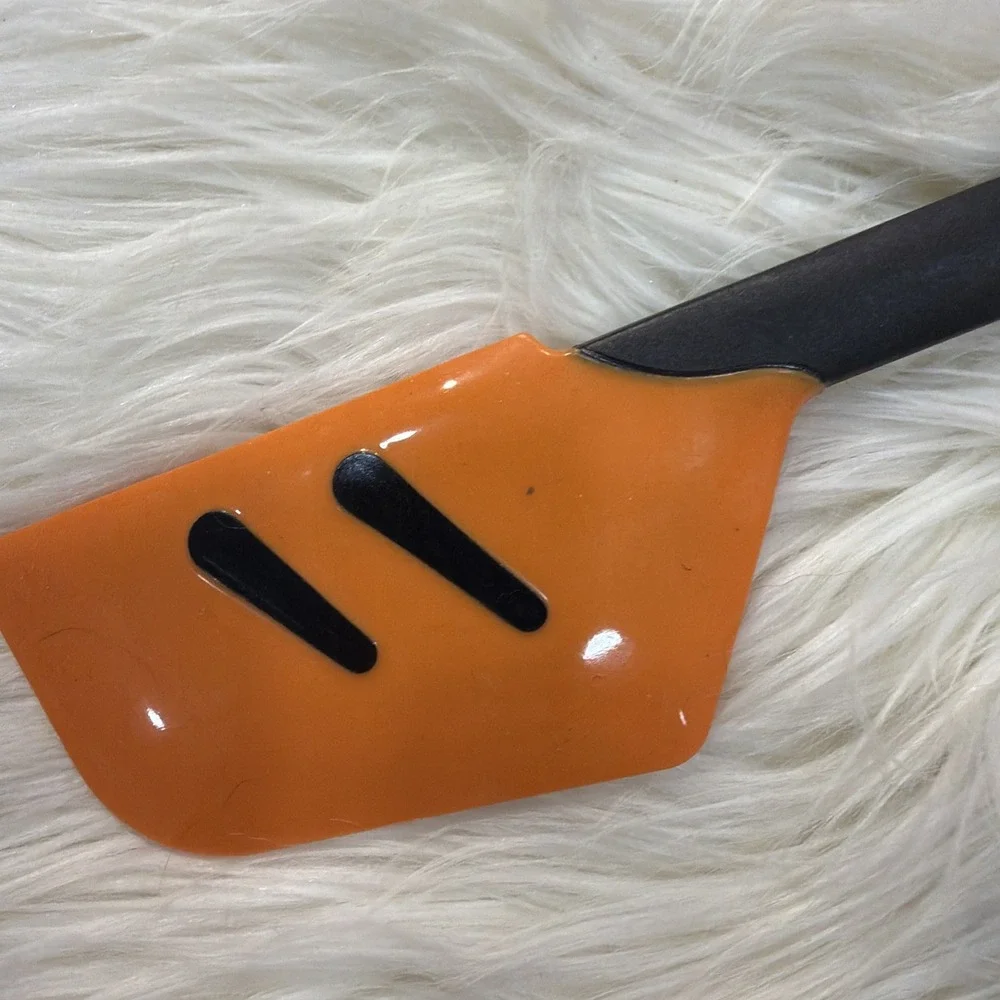 Tupperware Chef Series serving ladle And Scraper 8700-  647oa Black And Orange
